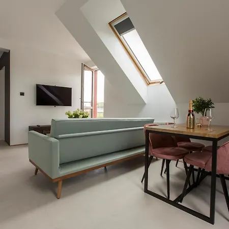 Apartament Bulwar 7 شقة
